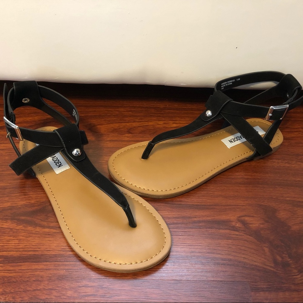 *NEW* Steve Madden Black Suede Sandals